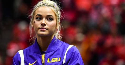 olivia dunne pronouns|LSU star Olivia Dunne posts patriotic TikTok with troops at。